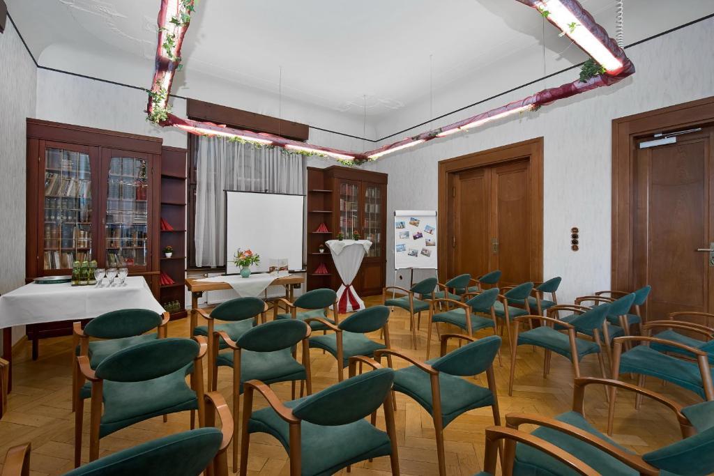 Hotel Katharinenhof Werdau Room photo